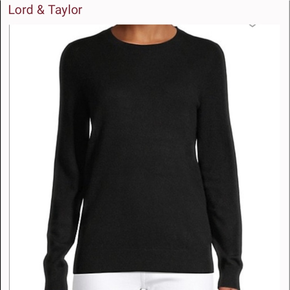 Lord & Taylor Black cashmere crewneck sweater